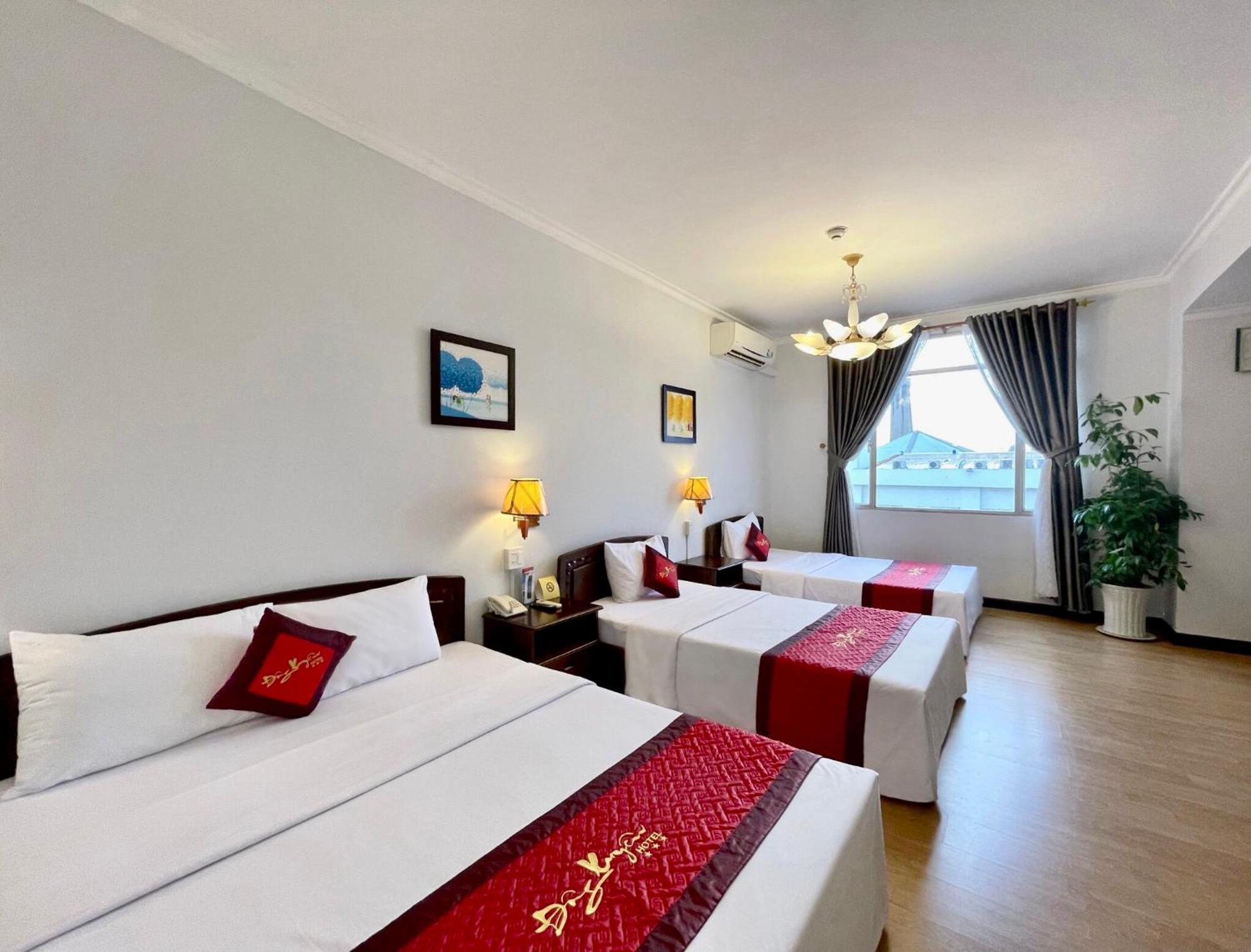 Dong Xuyen Hotel Лонгсюен Экстерьер фото